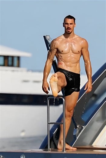 #zlatanibrahimovic #zlatan #feet #football