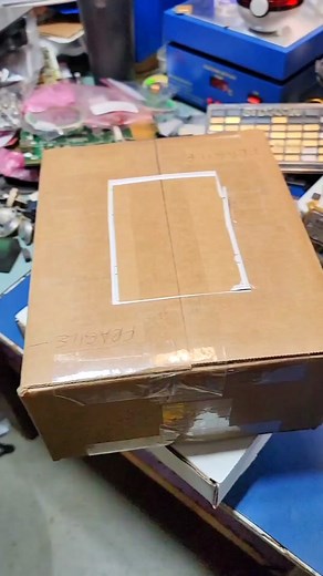 Examining AMD Silicon Wafers Up Close