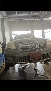 Changing front wheel bearing on 2011 Mercedes GLK. #automobile #mechanic