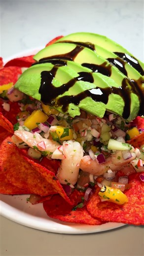 On last nights menu: Shrimp Ceviche. Everyone makes it different and this is how I make mine. What you’ll need: Shrimp Imitation crab Purple onion Cilantro Serrano Chile Mango Cucumber Tomatoe Avocado Plenty of lemon. The quantity depends on how many people you’ll be feeding. #Ceviche #Shrimpceviche #Dinnerideas #Foodie #Recipes