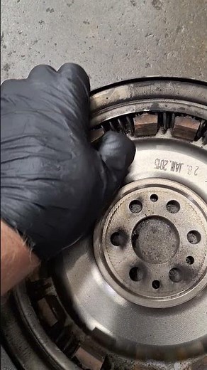 Ford Focus Dual Mass Flywheel Disassembly!