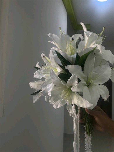 Elegant Bridal Bouquet with Pearls