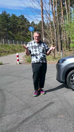 BYD ATTO 2 DM-i - Dieslu, WYMIĘKASZ przed SUPERHYBRYDĄ! #shorts #BYD #BYDPOLSKA #SUPERHYBRYDADM