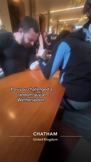 Arm Wrestling Challenge at Wetherspoons