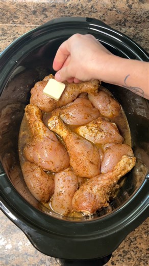Chicken Legs in the crockpot are not only easy and delicious but very economical! This whole pack was only $5 at Walmart! #chickenlegs #crockpot #easyrecipe #budgetfriendly #dinnerideas #whatsmomcookin #budgetmeals | Whatsmomcookin