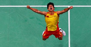 Lin Dan storms to badminton gold in Beijing