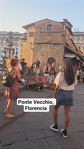 Ponte Vecchio, Florencia✨ #PonteVecchio #FlorenciaItaly #TravelReels #ReelDeViaje #CeciliaGlimsel