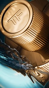 Costa Azzurra evoca la tranquilidad de una escapada al Mediterráneo, con notas cítricas brillantes y profundo aroma a bosque. El regalo para este Día del Padre.​ #TOMFORD #TFCOSTAAZZURRA | TOM FORD BEAUTY