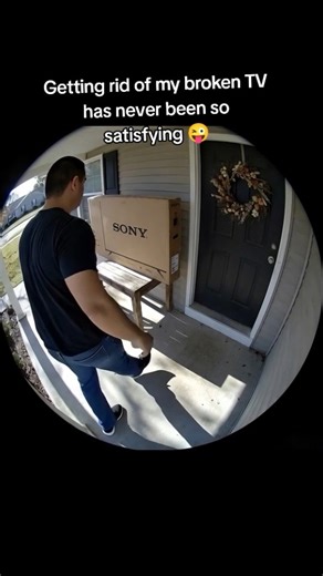 Thunder_Clips | Best way to get rid of my broken TV 🤣#steal #thieves #dumb #lowlife #tv #robberyfail #viral #viralvideos #clips | Instagram