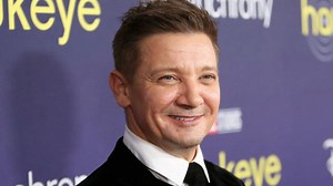 Jeremy Renner in intensive care