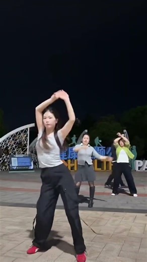 Famous Square Dance Songs You Can’t Stop Dancing To