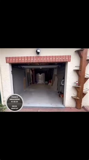 ✨️ De jolies portes de garage robustes, personnalisables et sur mesure, n’hésitez-pas contactez votre commercial ou l’un de nos magasins pour toutes les découvrir. 😉 | France Menuiserie