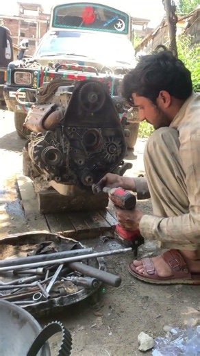 . Full Engine Removal & Teardown | Toyota Diesel Van Overhaul Part 1 #toyotahilux #2800cc