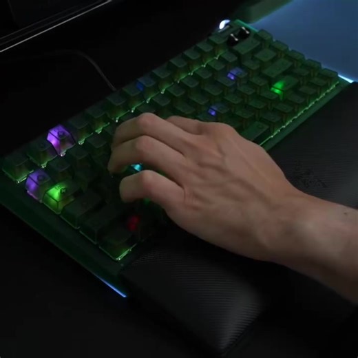 13 reactions | 這次不只是 Chroma 燈效，更是電競品味的再進化⚡ Razer Phantom 系列全面來襲：rzr.to/phantom | Razer | Facebook