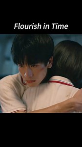 Boy bravely protects girl！🥳🥳#drama #我和我的时光少年 #张凌赫 #爱你 | High-Drama
