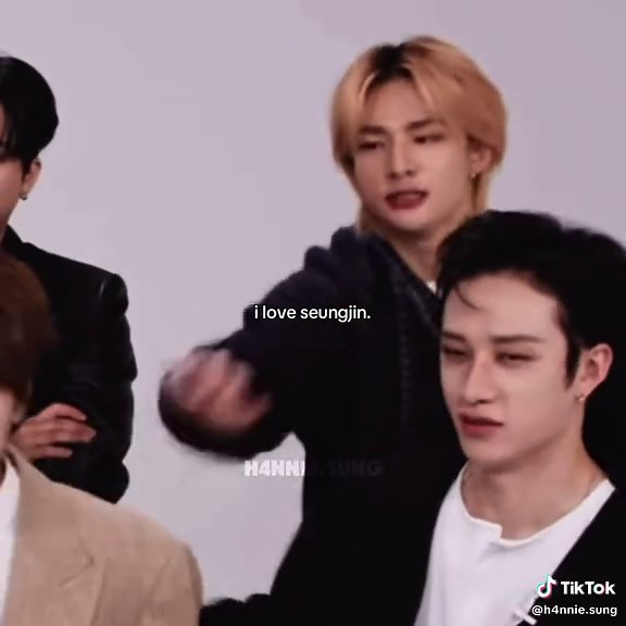 been obsessed w them lately, theyre so cute 😟#hyunmin #seungjin #straykids #skz #fyp #kpopfyp #dontletthisflop #skzstay #straykidsedit #kpop #seungmin #seungminedit #hyunjin #hyunjinedit