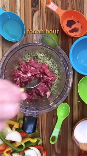 More flavor than ever in this marinade for fajita beef strips. #fajitas #texmex #meat #beef #ma