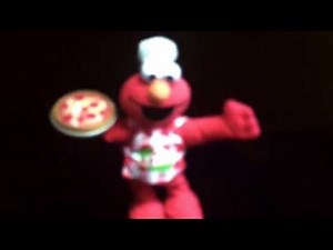 Elmo singing pizza
