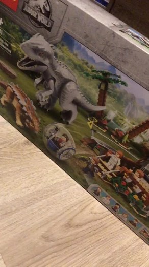 Lego Jurassic World Set 75941: Indominus Rex Vs Ankylosaurus