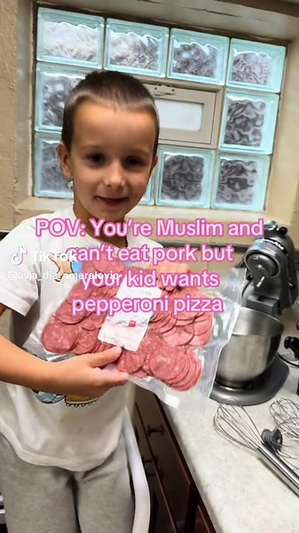 Making Halal Pepperoni Pizza at Home for Kids | Education and Empowerment