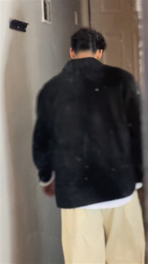 I know I’ll clean the mirror later 💔 #fyp #desi #pakistani #fit #trending