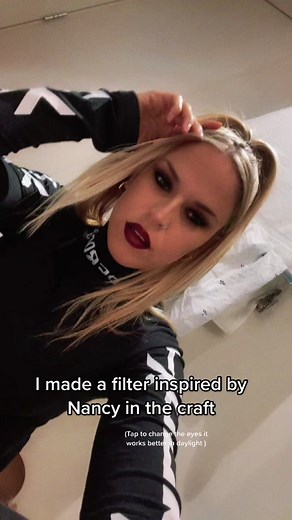 90s Makeup Inspired by Nancy in The Craft