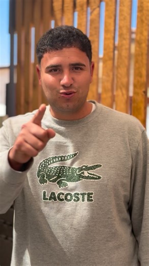 💓 Variabilidad cardíaca, sistema nervioso autónomo y emociones La variabilidad cardíaca (VFC) refleja la capacidad del corazón para adaptarse a los cambios internos y externos del cuerpo. No mide solo el ritmo de los latidos, sino la flexibilidad del sistema nervioso autónomo —ese que regula funciones involuntarias como la respiración, la digestión y la respuesta al estrés. El sistema nervioso autónomo tiene dos ramas principales: • El simpático, que activa el cuerpo para la acción (modo lucha 