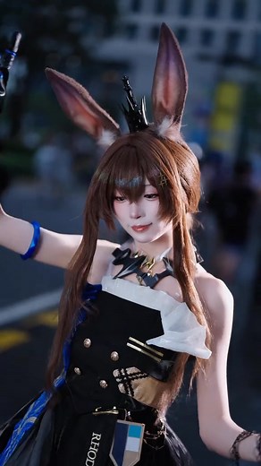 “Wait… does that mean I’m the heroine of your game?!” . . . Character: Amiya Series / Game: Arknights Cosplayer: 氧气黑猫 Tags: #Amiya #Arknights #Cosplay #ArknightsCosplay #氧气黑猫 #AmiyaArknights | Randoman harian