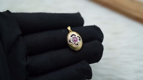 18k/14k Gold Red 6x4mm Ruby Pendant: Textured Solid Gold Jewelry - Etsy