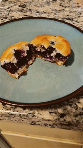 easy greek yogurt Blueberry Muffins. recipe in description