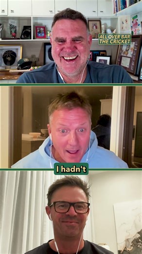 The epic spray James Brayshaw copped from Allan Border during a Sheffield Shield game #cricket