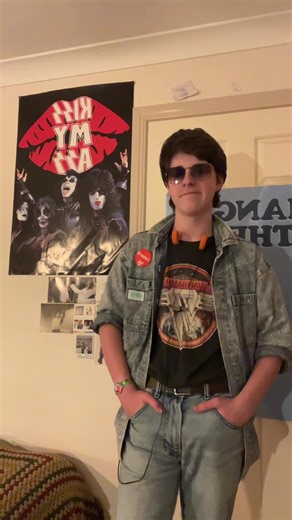 1980s Retro Sunglasses Style — 80s Fashion Revival