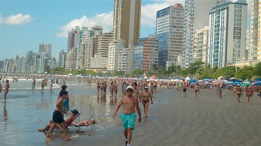 Río Uruguay ya envió 50 colectivos repletos de turistas argentinos a Camboriú en solo 10 días