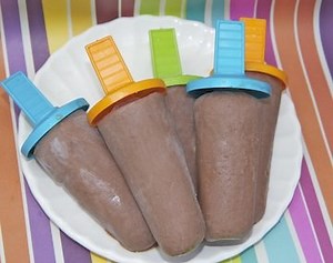 Creamiest Nutella Popsicles (Fudgesicles) Ever!!