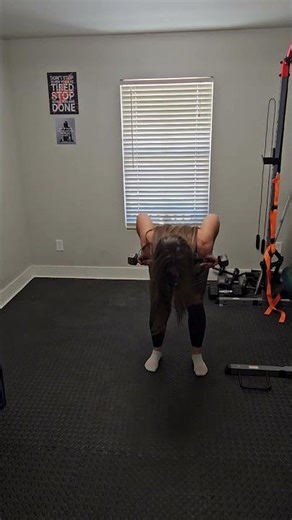 Dumbbell Reverse Grip Bent Over Row #beginnerworkout #homeworkout