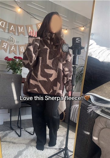 Hurry to buy this Fleece lined Sherpa top/ jacket. It’s super warm and cosy! Perfect for this cold winter weather! Different designs available 👌🏻 Click the link to buy 🙂 #women #fashion #tiktokshop #winter #fyp