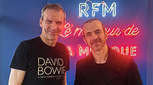 Calogero en interview dans le 16/20 : "Moi je suis très heureux dans ma musique"