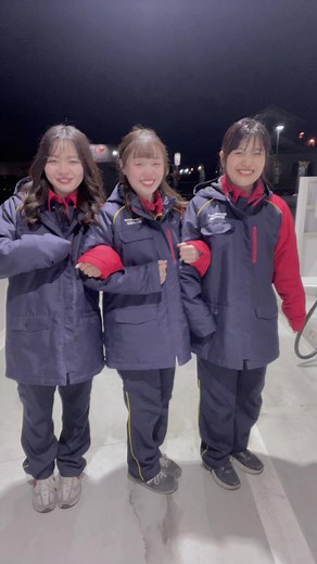 三姉妹と夕焼け番長のガソスタライフ