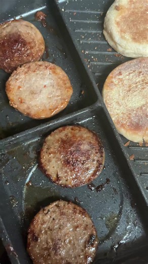 Cherry red ❤️❤️ (@big_cherryred)’s videos with original sound - baddies