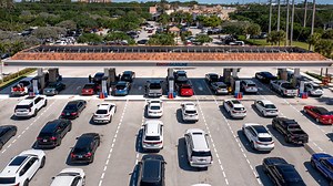 In Boca Raton, Costco gas lines are insane, but the company has a plan to fix it