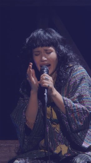 Superfly STAFF on Instagram: "『Superfly Hall Tour 2025 “Amazing Session”』より「輝く月のように」💁 LIVEダイジェスト公開中⚡️ 🔗https://youtu.be/D_Bbo_5w78k 🎧カバーアルバム『Amazing』 🔗https://superfly.lnk.to/coveramazing #Superfly #Superfly_Amazing #SuperflyAmazingSession"