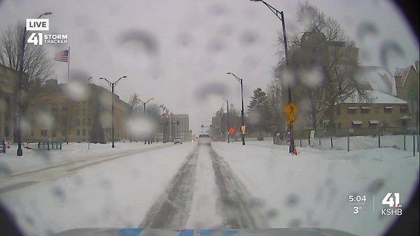 KSHB's Rachel Henderson provides live look at road conditions