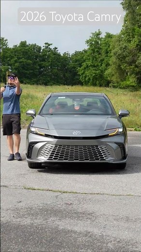 4 Reasons to buy the 2026 Toyota Camry! 🇯🇵