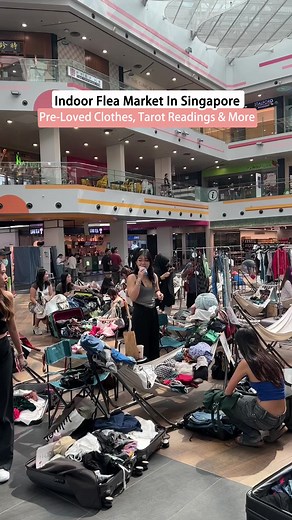 【 @girlstyle.sg】Indoor Flea Market With Cheap Apparels, Tarot Readings & An Exclusive Photobooth . If you’re looking for cheap pre-loved apparels to save money or the environment, we found the perfect place for you! The Hammock Market Singapore is an indoor flea market with a wide variety of booths. You can find pre-loved apparels, vintage clothes, stationeries, accessories and lots more from various different sellers . We found a booth where you can stuff as many clothes as you can into a plast