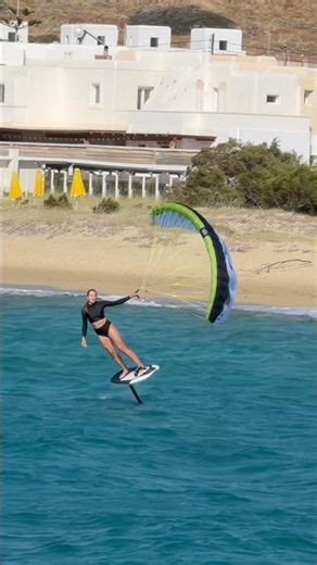 Parawinging is fun! 🤩💨 #watersports #foiling #kitesurf #surfing #sportgirl #parawing #satisfying
