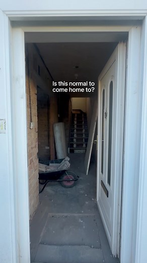 Couples Renovating: Hilarious DIY Fails