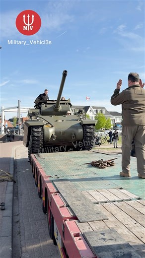 Listen to This Roaring M36 Jackson Tank Destroyer! 💪🎧 #ww2 #military #tank #destroyer #war #wot