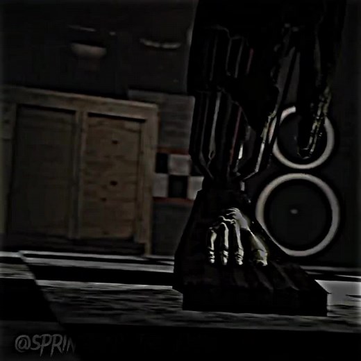 Scraptrap vs Springtrap: FNAF Battle Royale