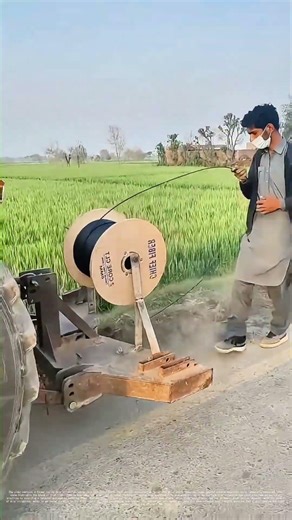 Laying Drip Irrigation: How Farmers Boost Crop Efficiency