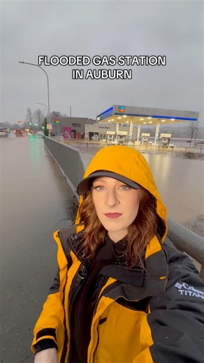 🚨FLOODED GAS STATION (Dec. 10)🚨 The Chevron on Auburn Way N is closed due to flooding. S 277th St is closed in both directions between Auburn Way N & 108th Ave SE. Other closures are in place along Green River Rd SE and D St NE in Auburn, Washington. #auburn #pnwwx #wawx #kingcounty #seattleweather | Savannah Welch
